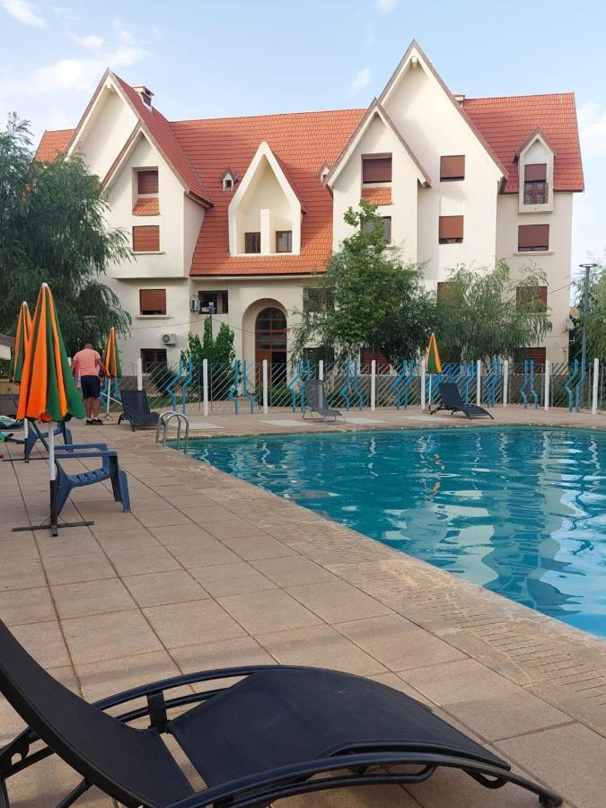 Ifrane Apartment With Swimming Pool Екстер'єр фото
